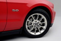 Ford Mustang GT rouge jante