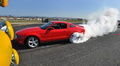 Ford Mustang GT rouge profil burn