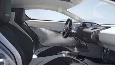 Jaguar C-X75 gris intérieur 2