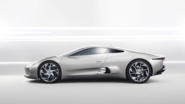 Jaguar C-X75 gris profil