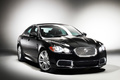 Jaguar XFR noir 3/4 avant droit