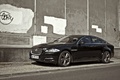Jaguar XJ Noir 3/4 avant rue