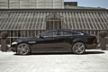 Jaguar XJ Noir Lateral