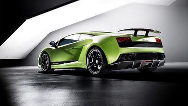 Gallardo LP 570-4 Superleggera - verte - 3/4 arrière gauche