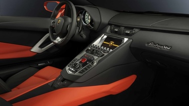 Lamborghini Aventador LP700-4 rouge intérieur 2