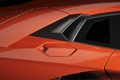 Lamborghini Aventador LP700-4 rouge trappe à essence
