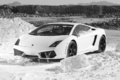 Lamborghini Gallardo LP560-4 blanc 3/4 avant gauche N&B