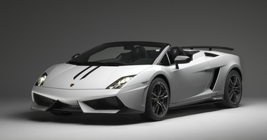 Lamborghini Gallardo LP570-4 Spyder Performante - blanche - 3/4 avant gauche