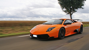 Lamborghini Murcielago LP670-4 SV orange 3/4 avant gauche travelling 4