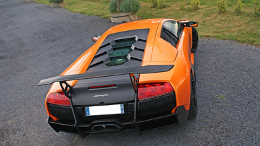 Lamborghini Murcielago LP670-4 SV orange face arrière vue de haut