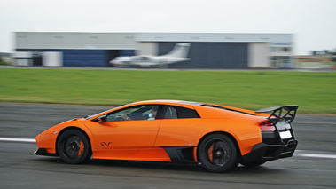 Lamborghini Murcielago LP670-4 SV orange filé 2