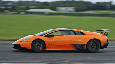 Lamborghini Murcielago LP670-4 SV orange filé