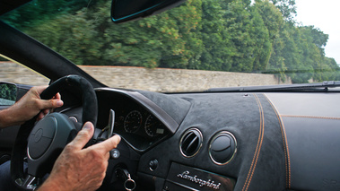 Lamborghini Murcielago LP670-4 SV orange intérieur