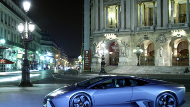 Lampborghini Reventon coupé vue de profil.