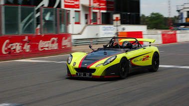 Lotus 2-Eleven jaune Dynamique 3