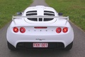 Lotus Exige S blanche vue arrière.