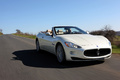 Maserati GranCabrio blanc 3/4 avant droit travelling