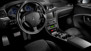 Maserati GranTurismo MC Sport Line blanc intérieur