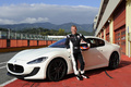 Maserati GranTurismo MC Stradale blanc 3/4 avant gauche pilote