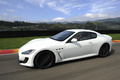 Maserati GranTurismo MC Stradale blanc 3/4 avant gauche travelling 2