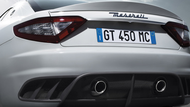 Maserati GranTurismo MC Stradale blanc diffuseur arrière