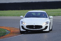 Maserati GranTurismo MC Stradale blanc face avant