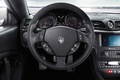 Maserati GranTurismo MC Stradale blanc volant