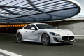 Maserati GranTurismo Stradale - blanc - 3/4 avant droit