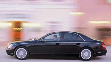  Maybach 57S noire Profil