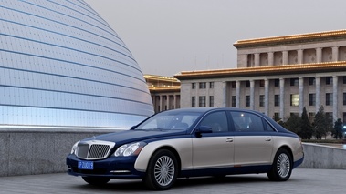 Maybach 62 FL - gris/bleu - 3/4 avant gauche