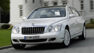  Maybach 62S Landaulet Blanche 3/4 avant 