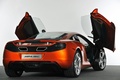 McLaren MP4-12C - Orange - 3/4 arrière droit, portes ouvertes