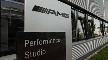 AMG Performance Studio 5