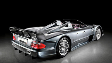 CLK GTR - noire - 3/4 arrière droit