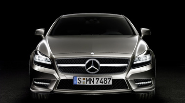 Mercedes CLS - gris - face avant