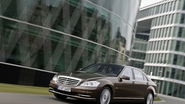 Mercedes S 600 Marron dynamique 3/4 AV