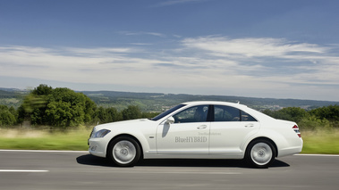 Mercedes S400 Hybrid Blanche lateral 