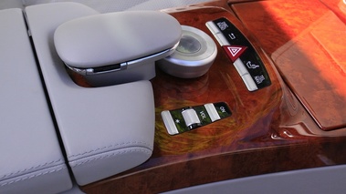  Mercedes S400 Hybrid vue console central.