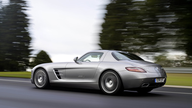 Mercedes SLS AMG gris 3/4 arrière gauche travelling 2