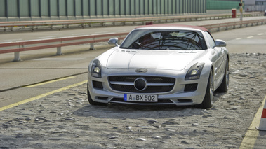 Mercedes SLS AMG Roadster - test, zone pavée