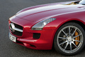 Mercedes SLS AMG rouge jante