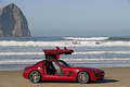 Mercedes SLS AMG rouge profil portes ouvertes 2