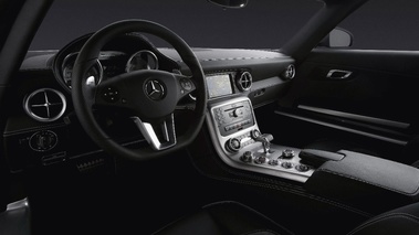 Mercedes SLS - proto camouflé - tableau de bord