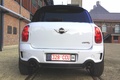 Mini Cooper S Countryman blanc face arrière