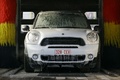 Mini Cooper S Countryman blanc face avant