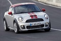 Mini Coupé JCW gris/rouge 3/4 avant droit 2