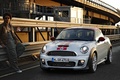 Mini Coupé JCW gris/rouge 3/4 avant gauche 2