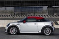 Mini Coupé JCW gris/rouge profil 2