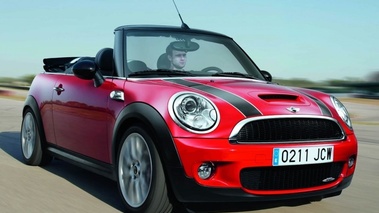 Mini JCW Cabriolet Rouge 3-4 AV