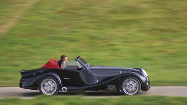 Morgan Aero 8 noir profil filé